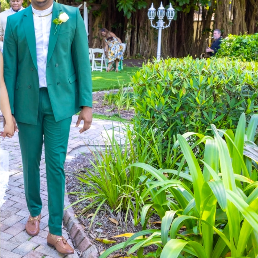 Boohoo Man Green suit